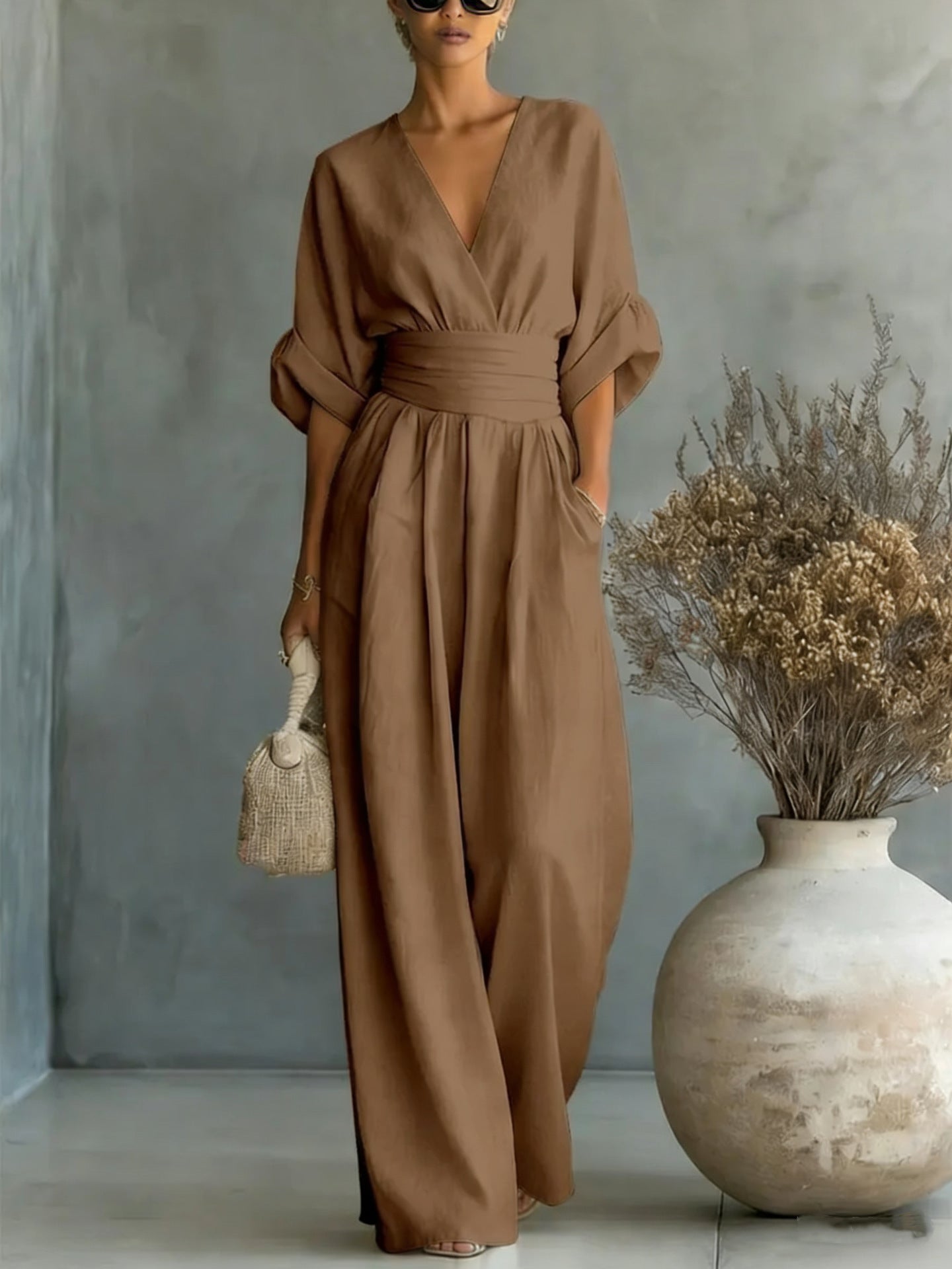 Robe Élégante en V, Dos Nu et Manches Fluides