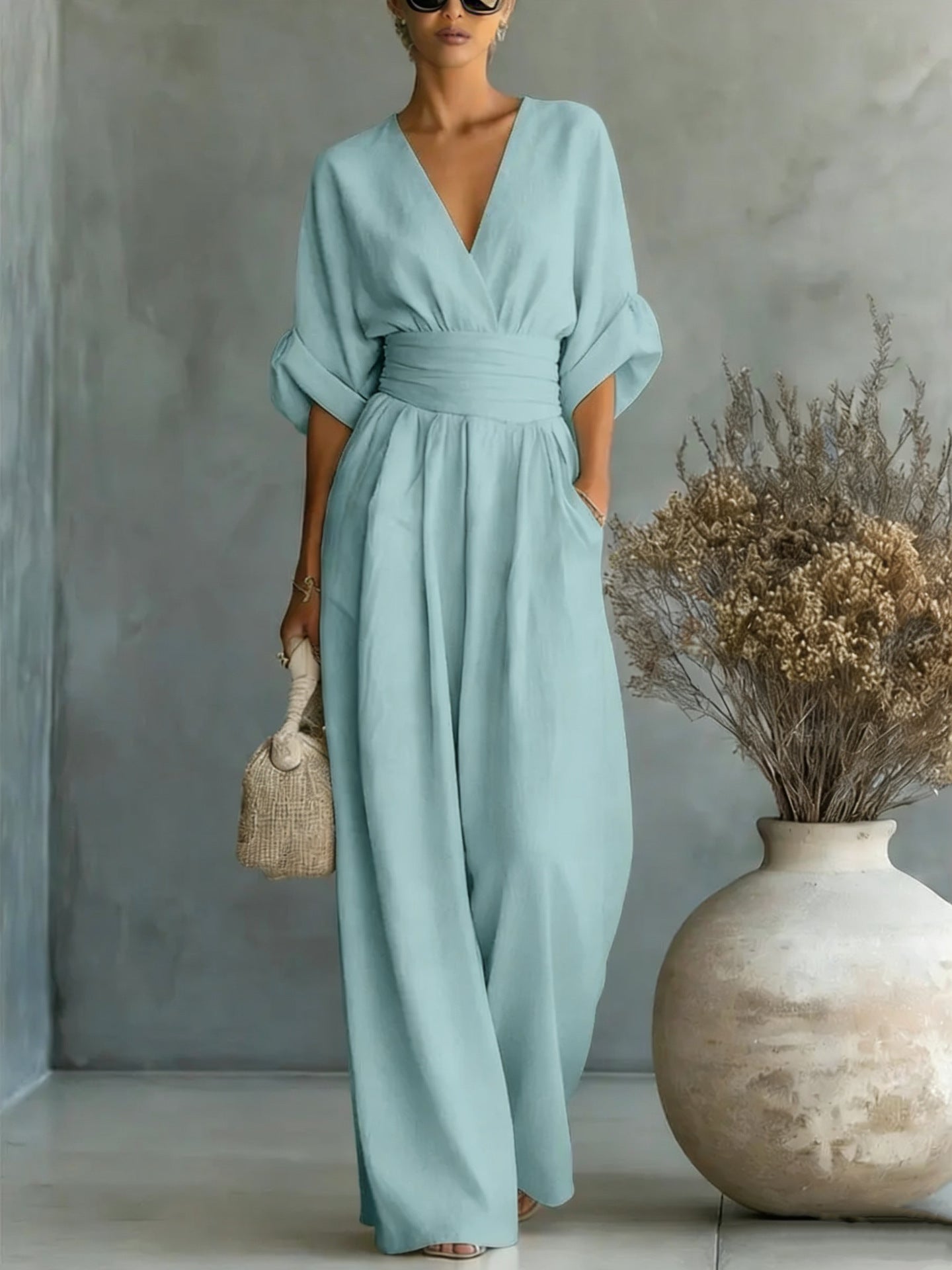 Robe Élégante en V, Dos Nu et Manches Fluides