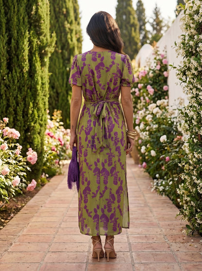 Robe Élégante en Tissu de Soie